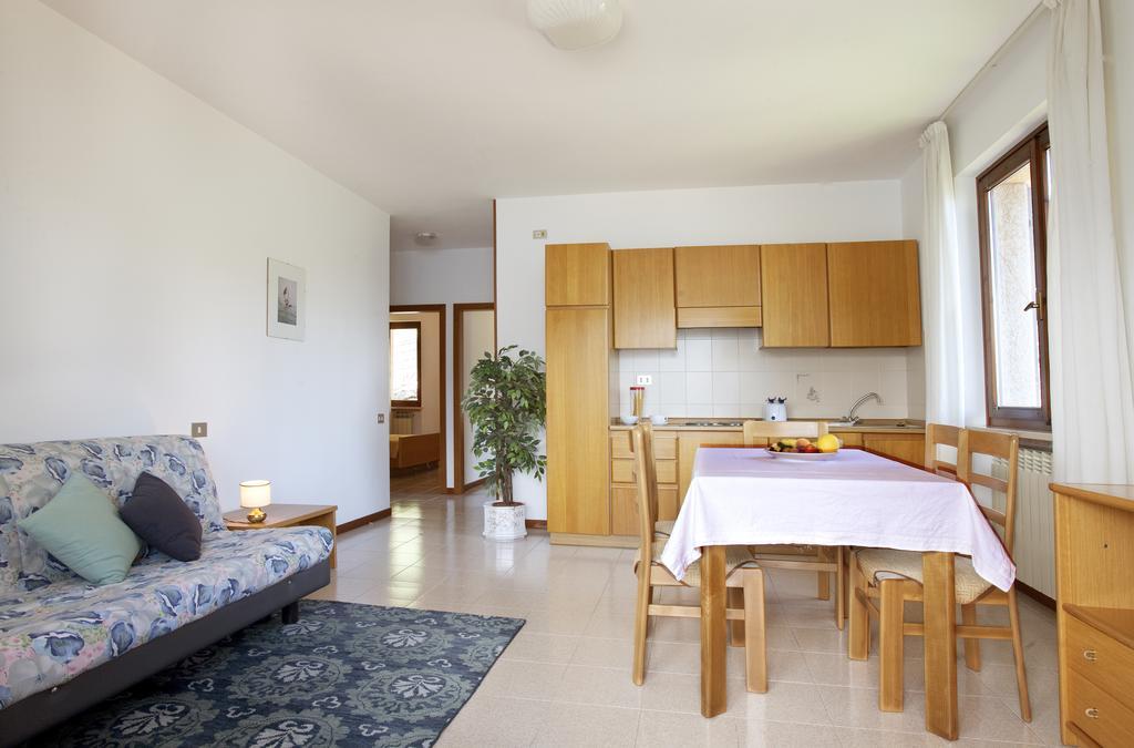 Residence Le Balze Malcesine Rum bild