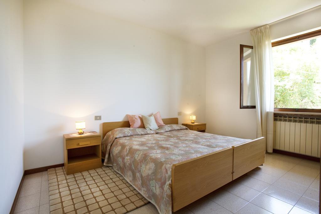 Residence Le Balze Malcesine Rum bild
