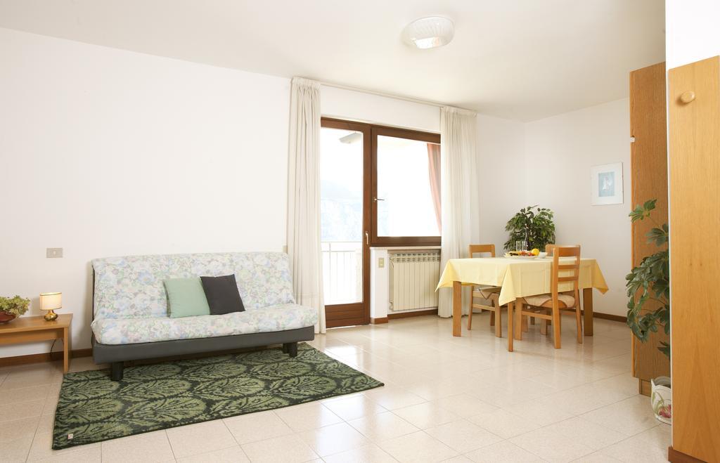 Residence Le Balze Malcesine Rum bild